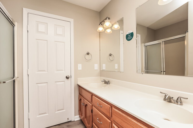 2,505/Mo, 201 Jewell Ave Smyrna, TN 37167 Bathroom View
