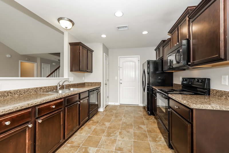 2,165/Mo, 8006 Alydar Ct Spring Hill, TN 37174 Kitchen View 2