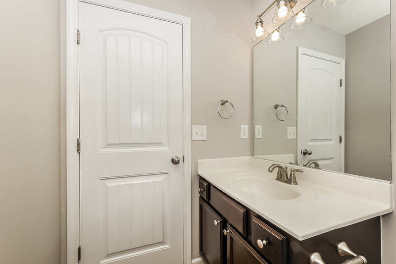 2,165/Mo, 8006 Alydar Ct Spring Hill, TN 37174 Bathroom View