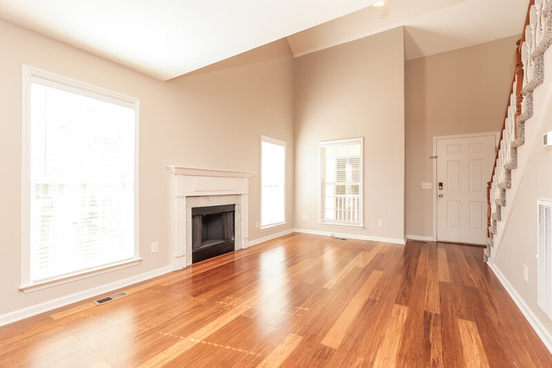 2,345/Mo, 3404 Whitesail Ct Antioch, TN 37013 Living Room View 2