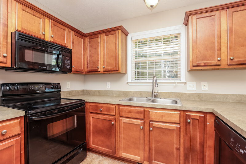 2,345/Mo, 3404 Whitesail Ct Antioch, TN 37013 Kitchen View 2