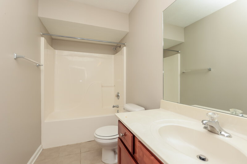 2,345/Mo, 3404 Whitesail Ct Antioch, TN 37013 Bathroom View