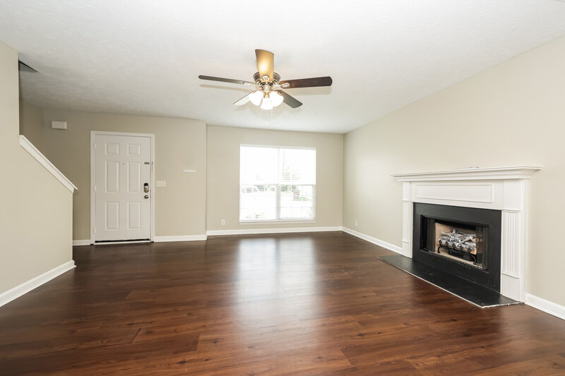 2,065/Mo, 3119 Swilly Ct Murfreesboro, TN 37128 Living Room View 2