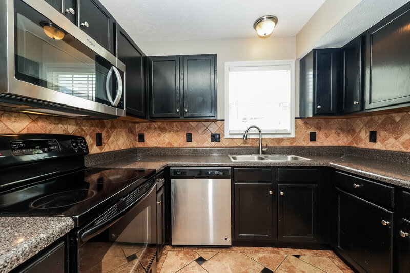 2,065/Mo, 3119 Swilly Ct Murfreesboro, TN 37128 Kitchen View 2