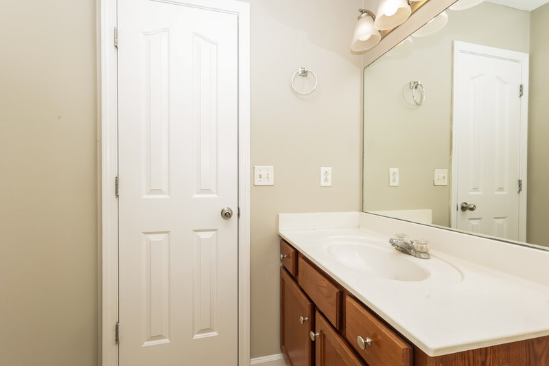 2,065/Mo, 3119 Swilly Ct Murfreesboro, TN 37128 Bathroom View