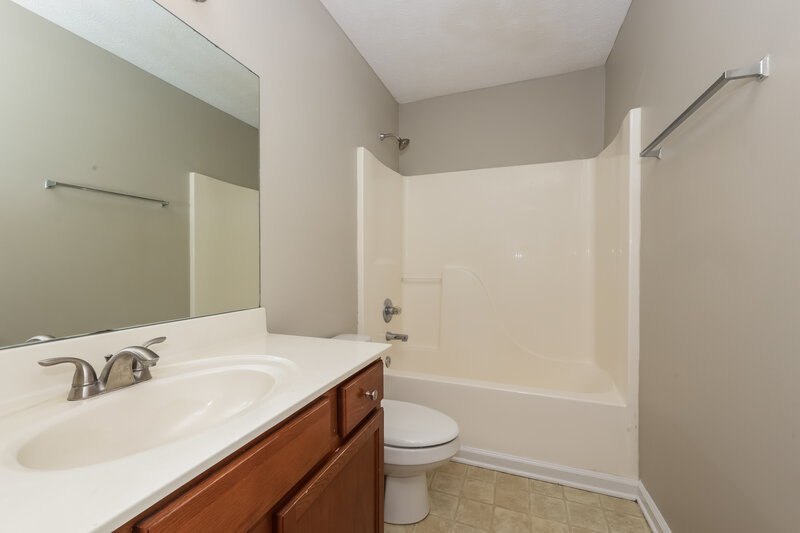 2,065/Mo, 3119 Swilly Ct Murfreesboro, TN 37128 Bathroom View 2