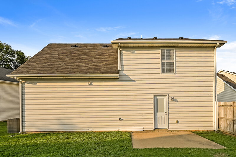 2,005/Mo, 3119 Swilly Ct Murfreesboro, TN 37128 Rear View