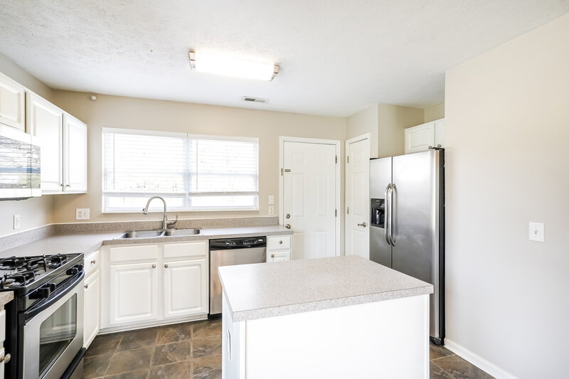 2,335/Mo, 1701 Stone Hollow Ct Hermitage, TN 37076 Kitchen View