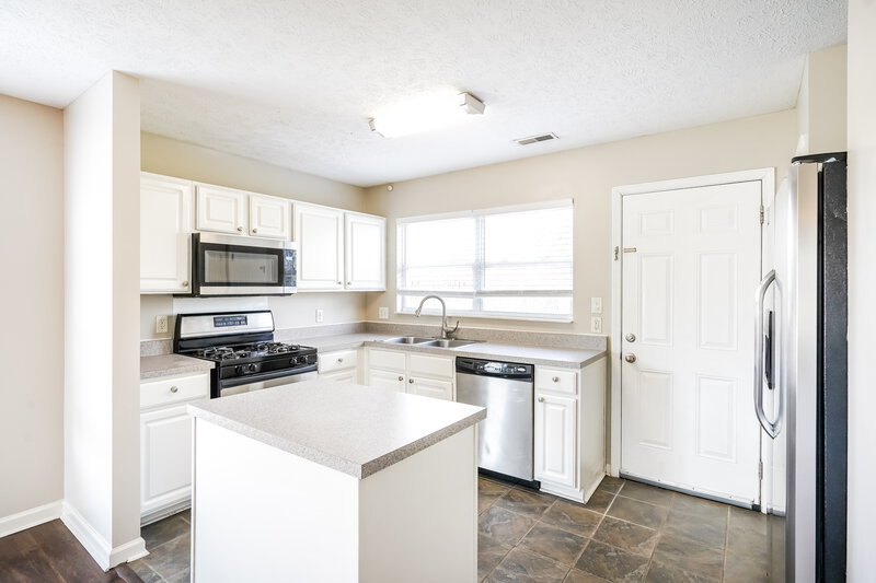 2,335/Mo, 1701 Stone Hollow Ct Hermitage, TN 37076 Kitchen View 2