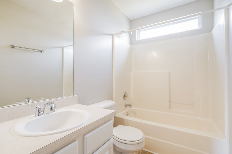 2,335/Mo, 1701 Stone Hollow Ct Hermitage, TN 37076 Bathroom View