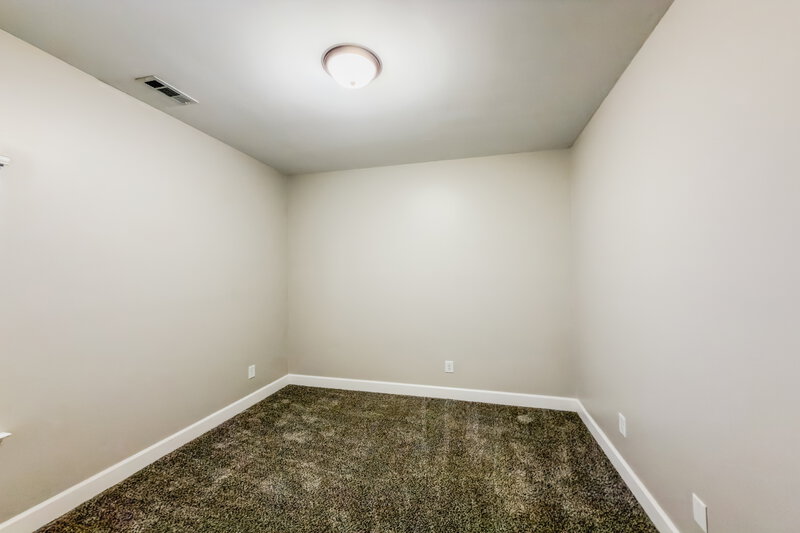 2,100/Mo, 2004 Avery Park Dr Smyrna, TN 37167 Bedroom View 2