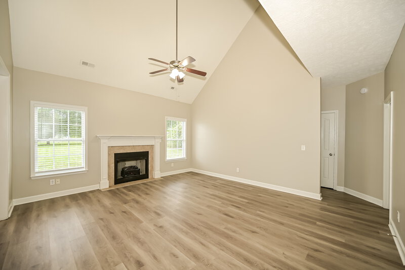 2,395/Mo, 1448 Jeter Way Murfreesboro, TN 37129 Living Room View