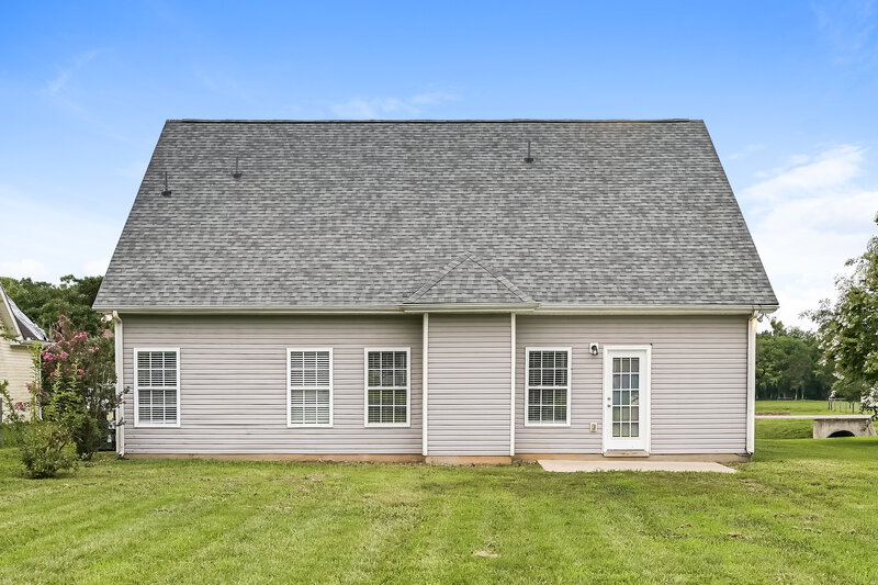 2,395/Mo, 1448 Jeter Way Murfreesboro, TN 37129 Rear View