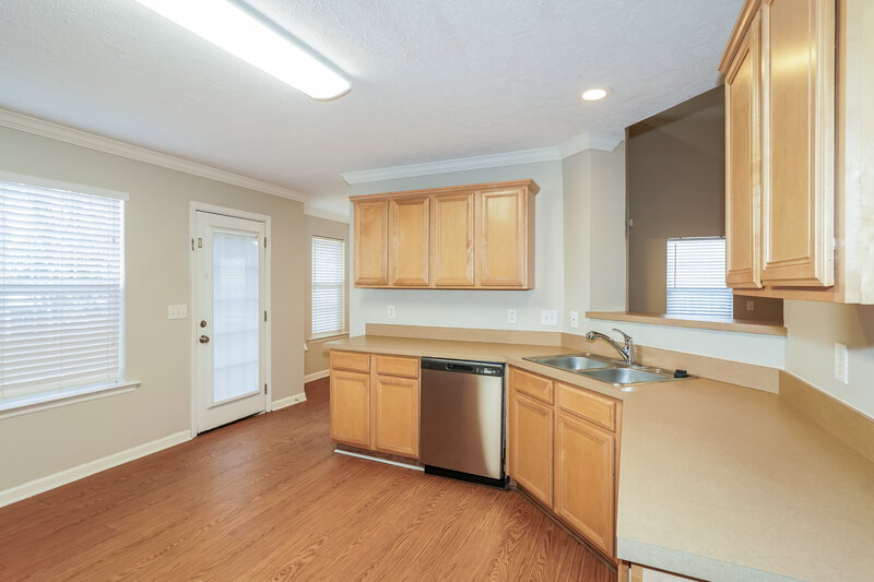 2,190/Mo, 6836 Hickory Rim Ct Antioch, TN 37013 Kitchen View
