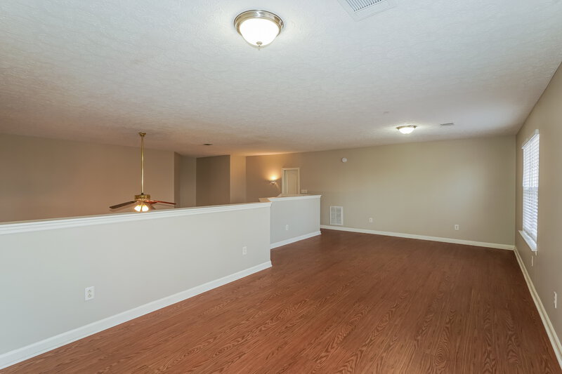 2,190/Mo, 6836 Hickory Rim Ct Antioch, TN 37013 Loft View