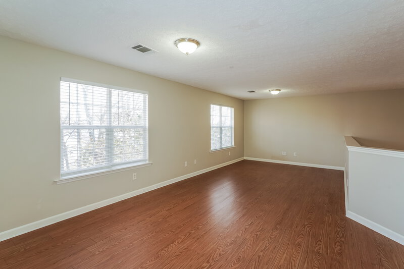 2,190/Mo, 6836 Hickory Rim Ct Antioch, TN 37013 Loft View 2