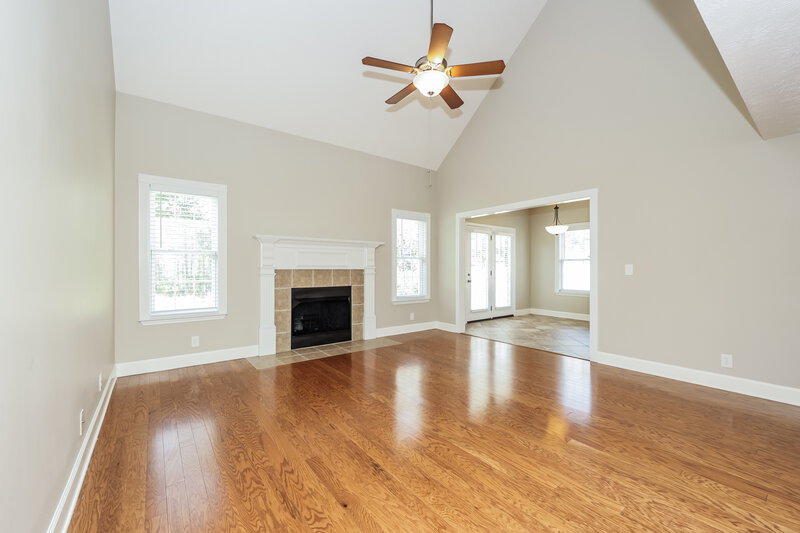 2,520/Mo, 2737 Portside Ct Murfreesboro, TN 37128 Living Room View 2