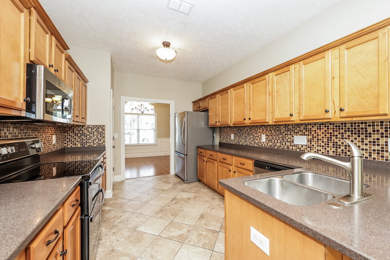 2,520/Mo, 2737 Portside Ct Murfreesboro, TN 37128 Kitchen View 2