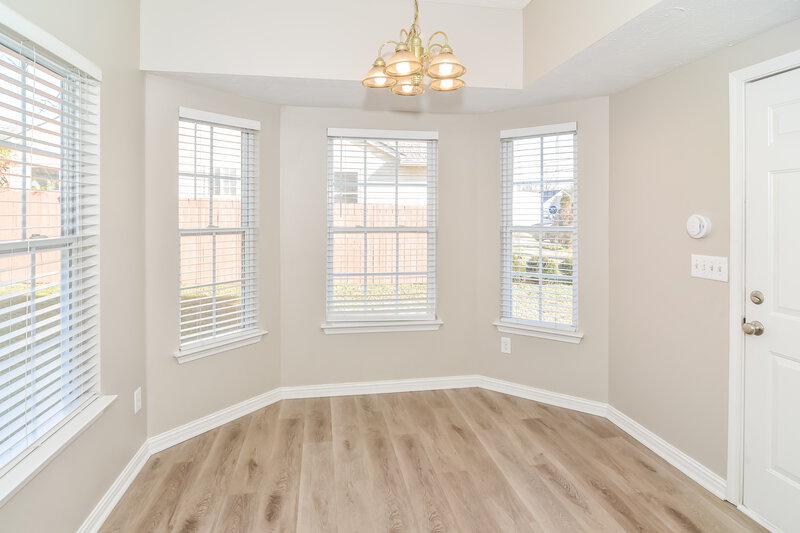1,880/Mo, 612 Mable Dr La Vergne, TN 37086 Breakfast Nook View