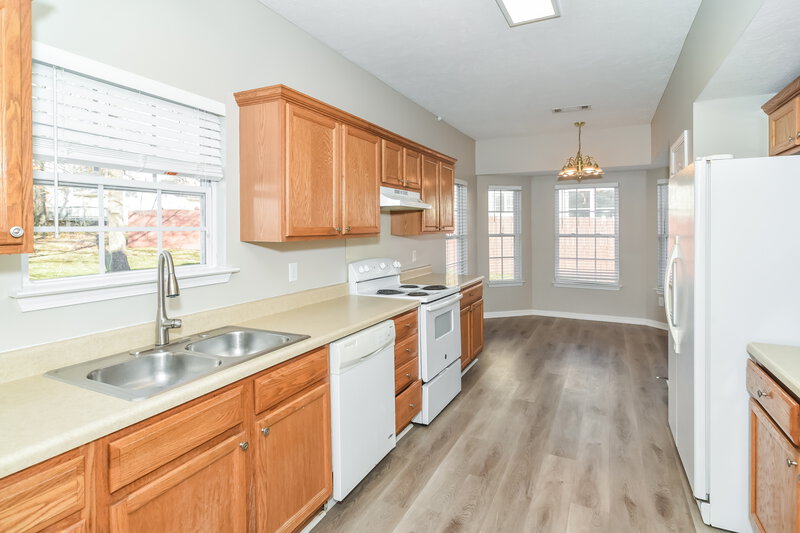 1,880/Mo, 612 Mable Dr La Vergne, TN 37086 Kitchen View