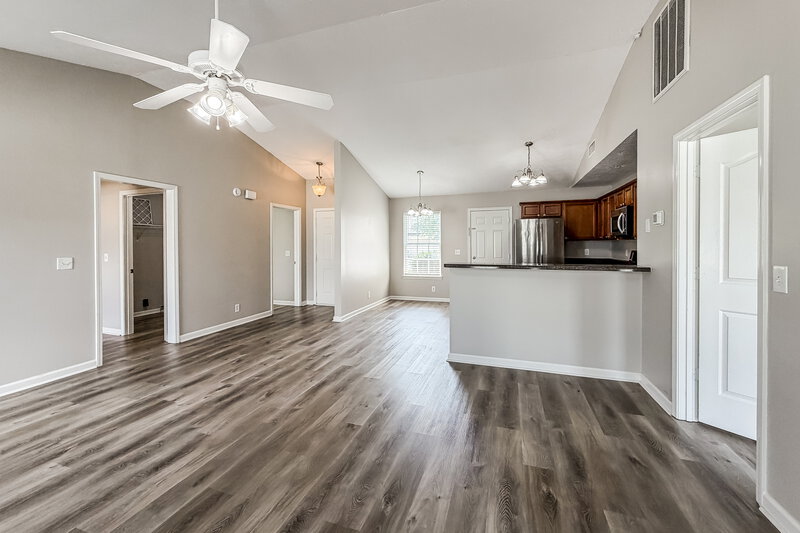 2,000/Mo, 2116 Cason Trl Murfreesboro, TN 37128 Living Room View