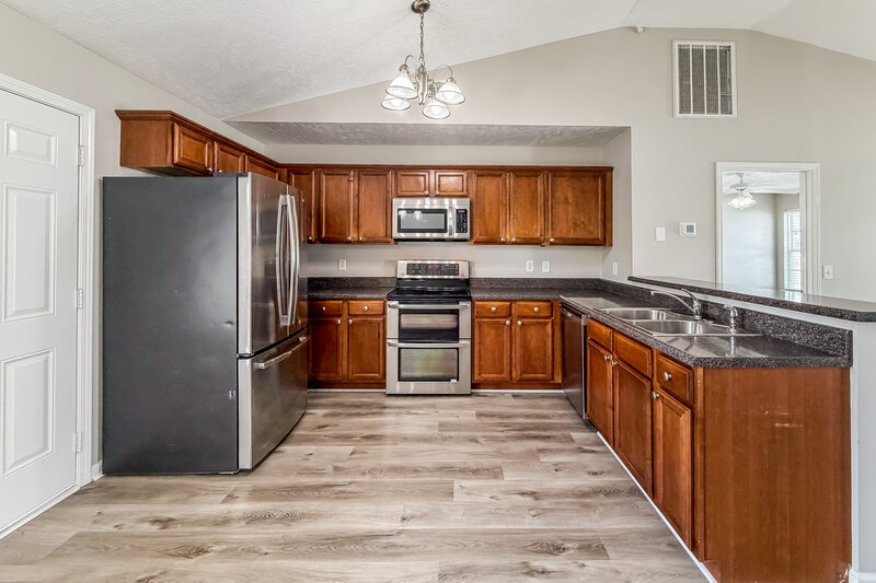 2,000/Mo, 2116 Cason Trl Murfreesboro, TN 37128 Kitchen View