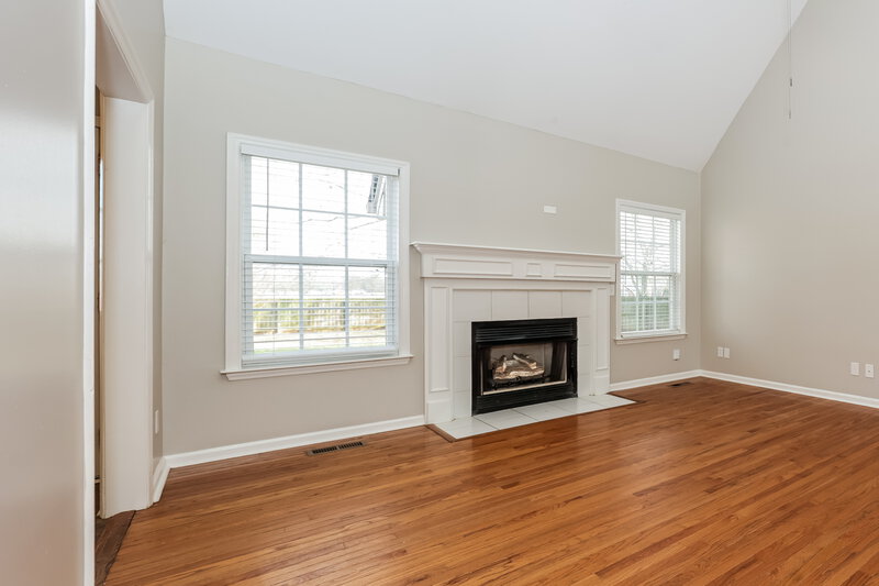 2,555/Mo, 2306 Amber Glen Dr Murfreesboro, TN 37128 Living Room View