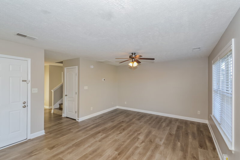 2,610/Mo, 1424 Beaconcrest Cir Murfreesboro, TN 37128 Living Room View