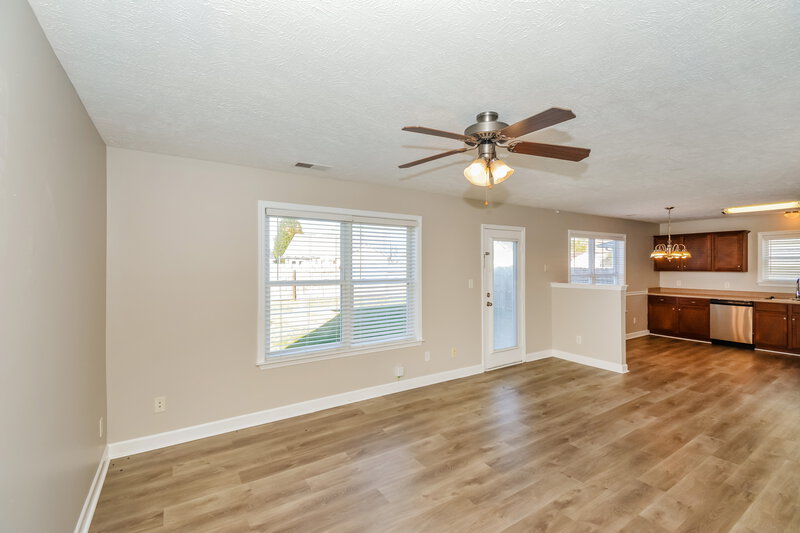 2,610/Mo, 1424 Beaconcrest Cir Murfreesboro, TN 37128 Family Room View