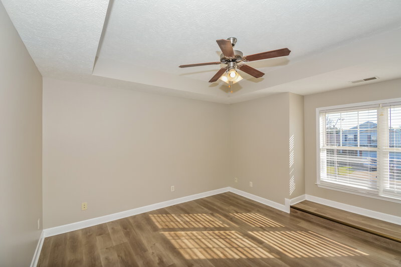 2,610/Mo, 1424 Beaconcrest Cir Murfreesboro, TN 37128 Main Bedroom View 2
