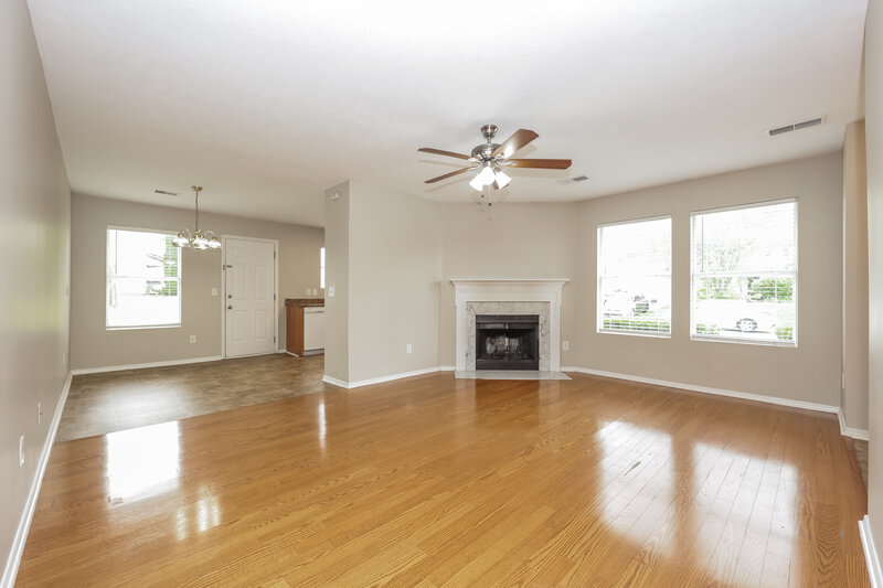 2,035/Mo, 1525 Danville Cir Thompsons Station, TN 37179 Living Room View