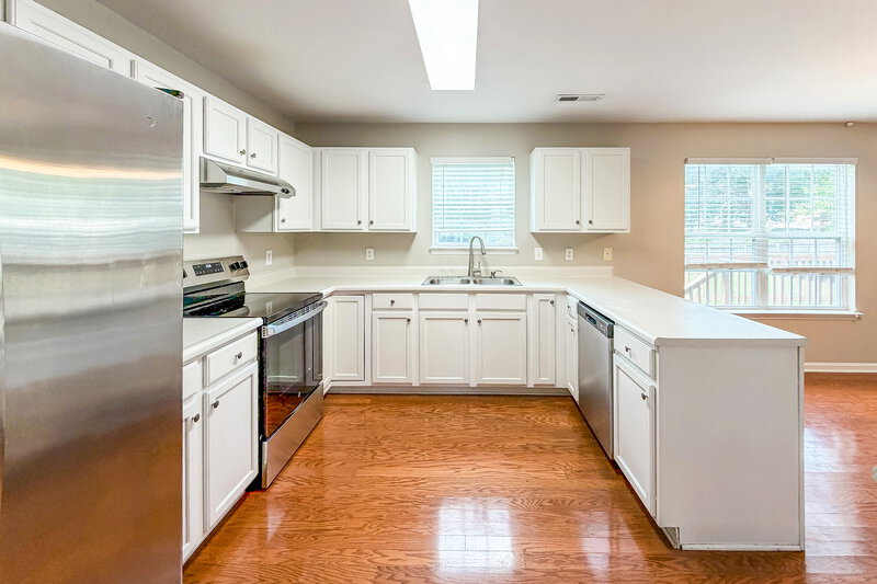 2,625/Mo, 1864 Devon Dr Spring Hill, TN 37174 Kitchen View