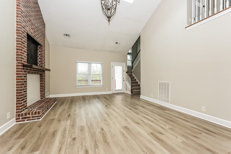 3,080/Mo, 4956 Alexis Dr Antioch, TN 37013 Living Room View 2