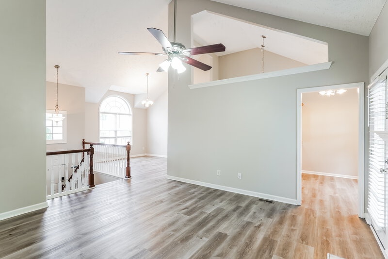 2,635/Mo, 3613 Shorewind Bay Antioch, TN 37013 Living Room View