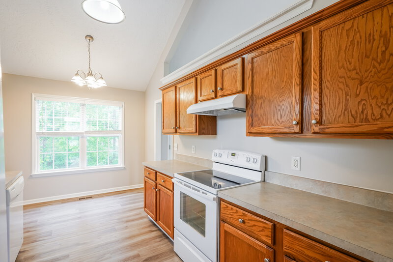 2,635/Mo, 3613 Shorewind Bay Antioch, TN 37013 Kitchen View