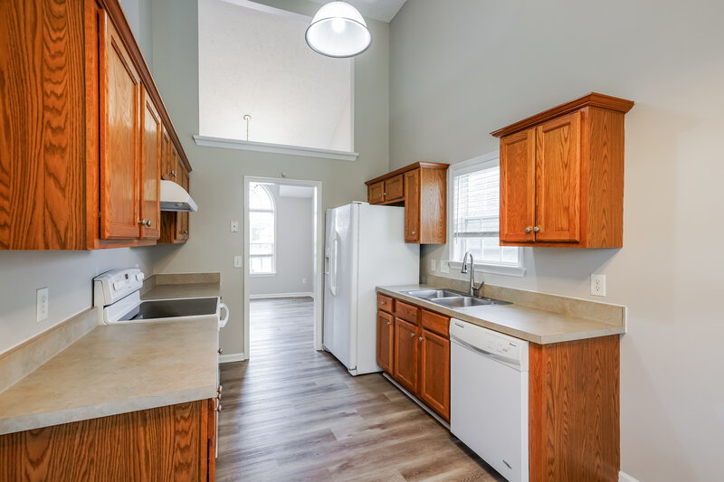 2,635/Mo, 3613 Shorewind Bay Antioch, TN 37013 Kitchen View 2
