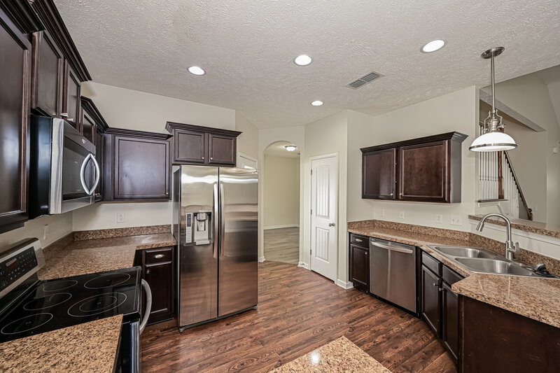 2,350/Mo, 3524 Oval Hesson Ln Murfreesboro, TN 37128 Kitchen View