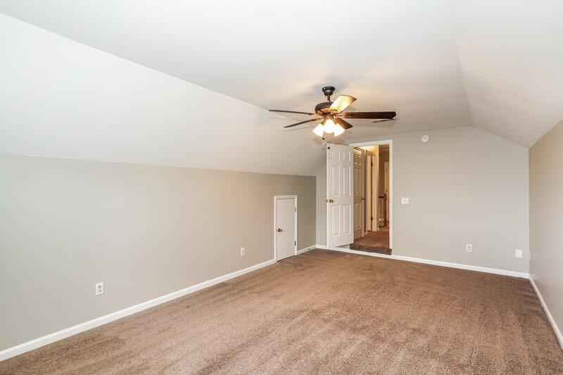 2,110/Mo, 6132 Bent Wood Dr Antioch, TN 37013 Bonus Room View 2