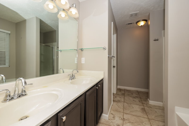2,465/Mo, 413 Creek Oak Dr Murfreesboro, TN 37128 Main Bathroom View 2