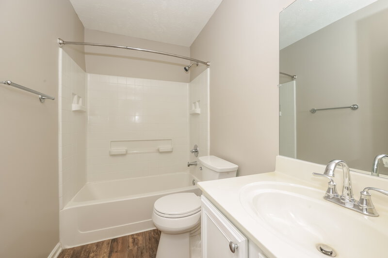 2,465/Mo, 413 Creek Oak Dr Murfreesboro, TN 37128 Bathroom View 2