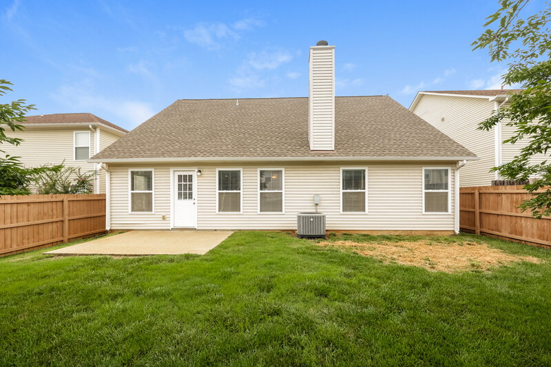 2,465/Mo, 413 Creek Oak Dr Murfreesboro, TN 37128 Rear View