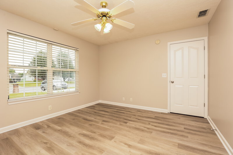 2,055/Mo, 1280 Saint Andrews Dr Murfreesboro, TN 37128 Bedroom View 3