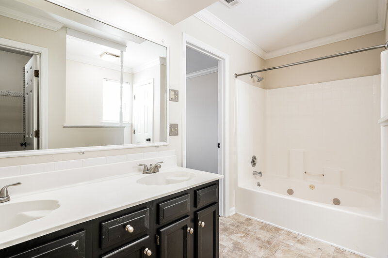 2,825/Mo, 2873 Iroquois Dr Thompsons Station, TN 37179 Main Bathroom View
