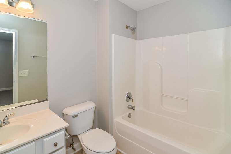 2,835/Mo, 608 Blossom Hill Dr Smyrna, TN 37167 Bathroom View 2