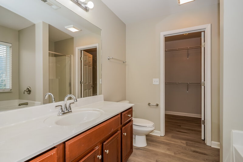 3,620/Mo, 2145 Erin Ln Mt Juliet, TN 37122 Main Bathroom View