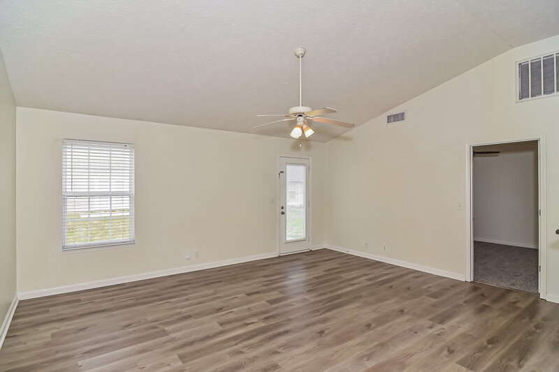 2,000/Mo, 3128 Sherborne Ct Murfreesboro, TN 37128 Living Room View 5