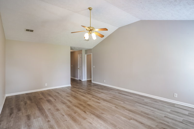 1,990/Mo, 1187 Saint Andrews Dr Murfreesboro, TN 37127 Living Room View