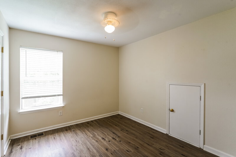 2,100/Mo, 608 Birchbrook Ct Antioch, TN 37013 Bedroom View 3