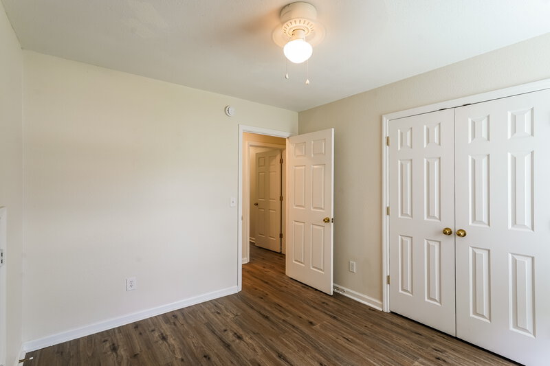 2,100/Mo, 608 Birchbrook Ct Antioch, TN 37013 Bedroom View 4