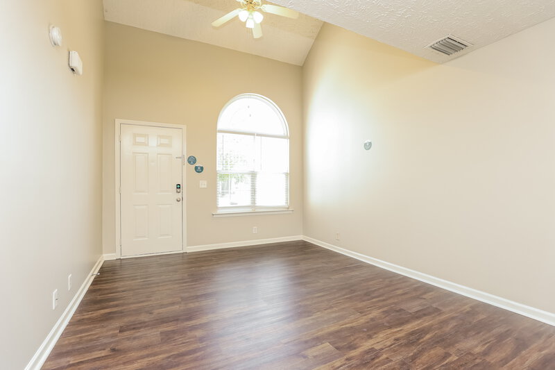 2,830/Mo, 4829 Nina Marie Ave Murfreesboro, TN 37129 Living Room View